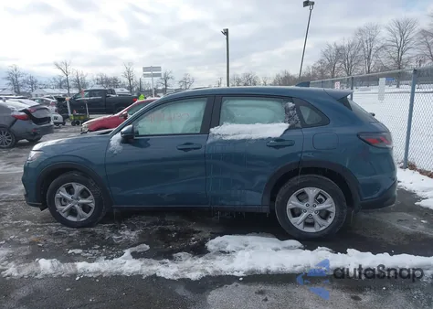 2024 Honda Hr-V Lx z USA, uszkodzony, nr VIN 3CZRZ2H30RM765530